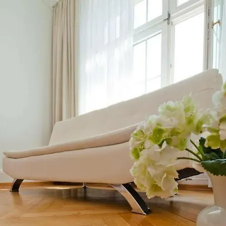 Brandies Gmbh فندق 3*