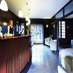 Brandies Gmbh Отель