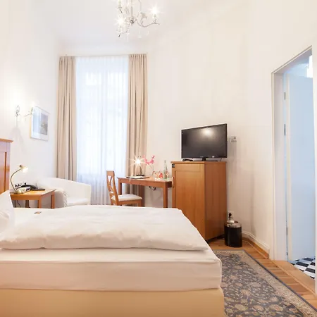 Hotel Brandies Gmbh 3*