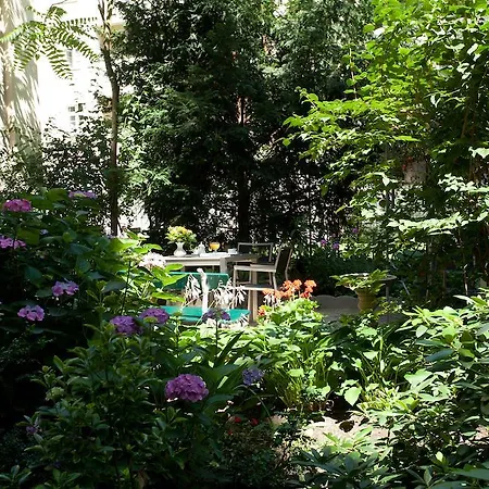 Hotel Brandies Gmbh 3*